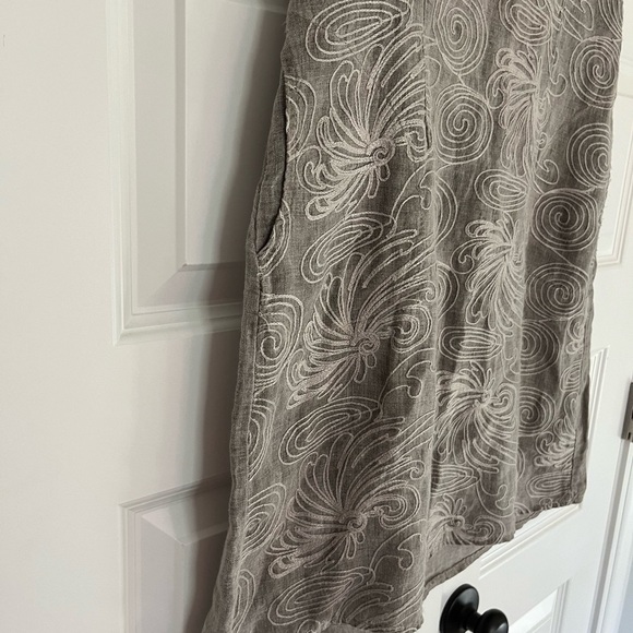 LINA TOMEI Made In Italy Linen Embroidered Shift Dress Cowl Neck Size small - Picture 4 of 6